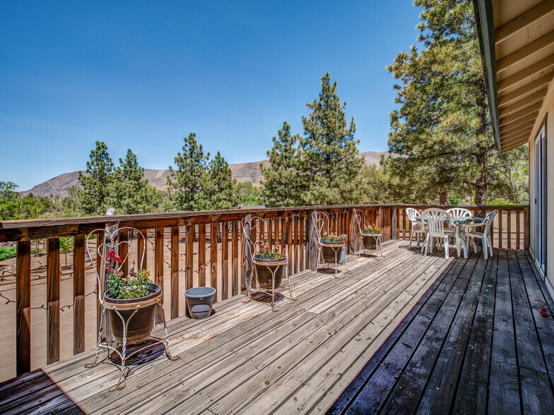 More Photos Of 106705 US Highway 395, Coleville Hotel For Sale