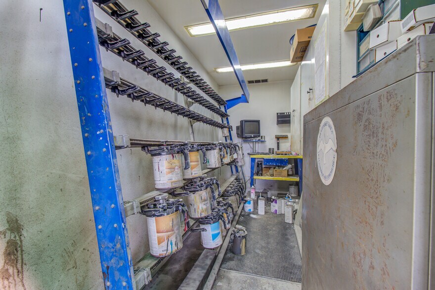 More Photos Of 1814 33rd Ave, Gulfport Auto Repair For Sale