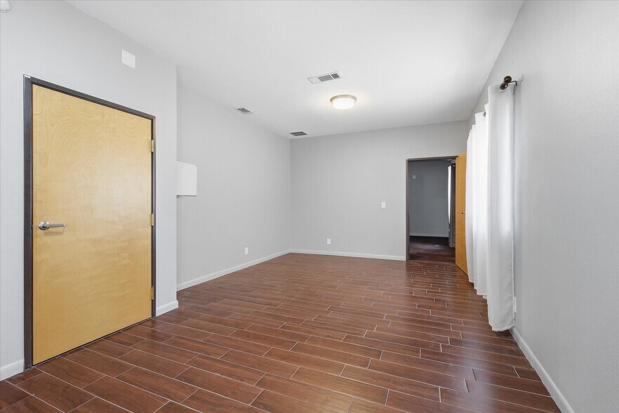 More Photos Of 1309 Washington Ave, Fort Worth Medical For Lease