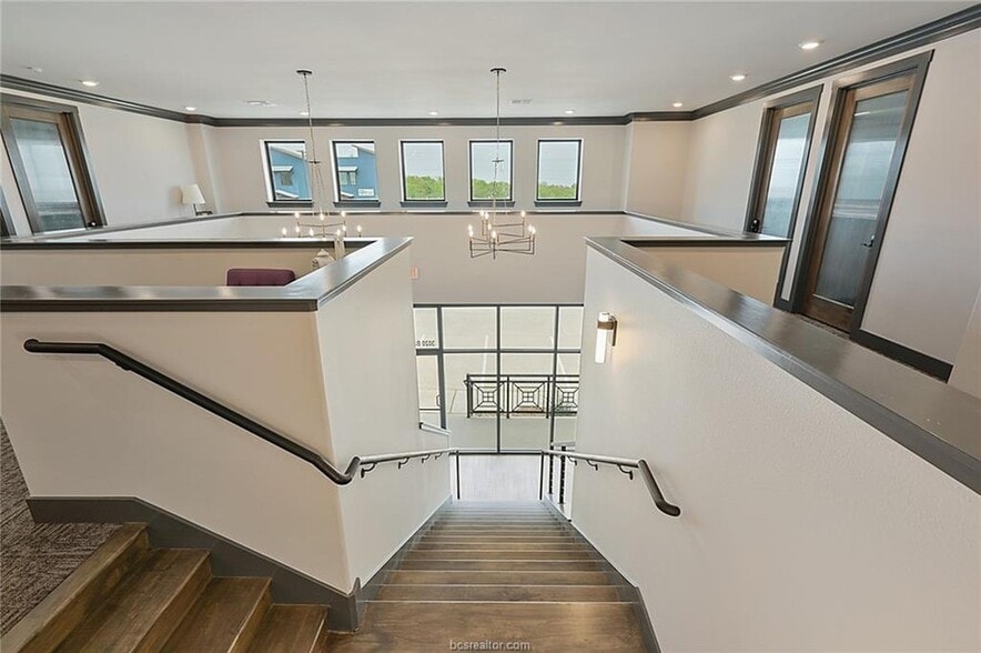 More Photos Of 3020 Barron Rd, College Station Loft Creative Space For Sale