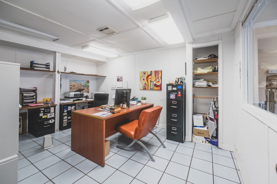 More Photos Of 3223 25th St, Metairie Loft Creative Space For Sale