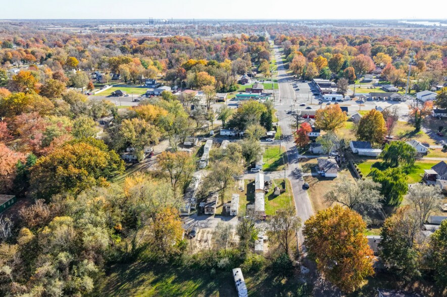 More Photos Of 3 Fern Ln, East Alton Manufactured Housing Mobile Home Park For Sale