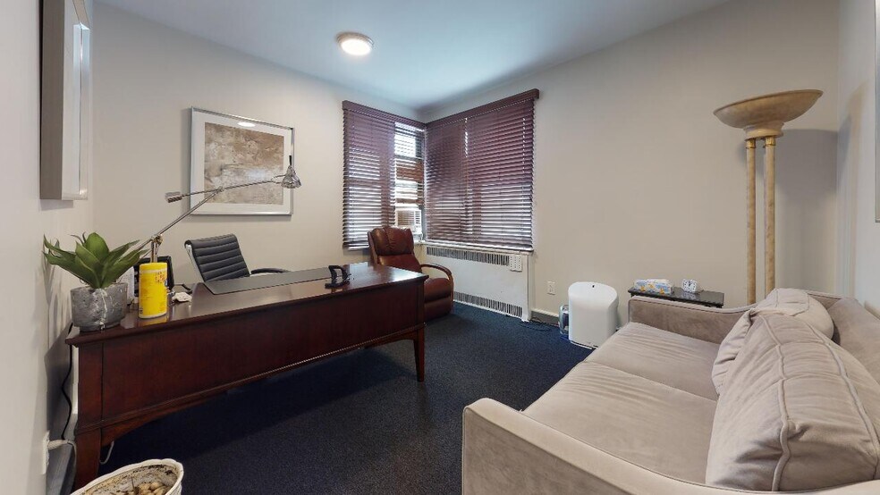 More Photos Of 98120 Queens Blvd, Rego Park Apartments For Sale