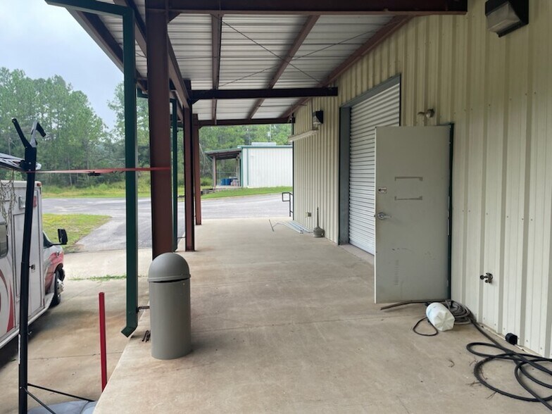More Photos Of 4525 Schillinger Rd N, Semmes Service For Lease
