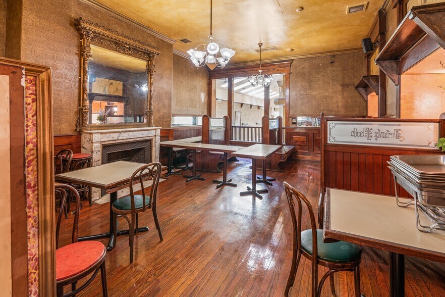 More Photos Of 2007-2011 Walnut St, Philadelphia Apartments For Sale