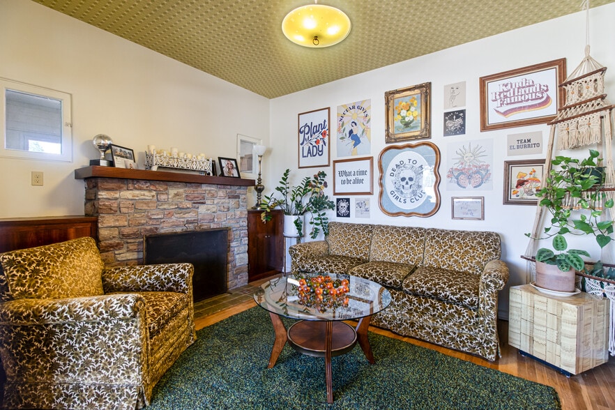 More Photos Of 2048 Mentone Blvd, Mentone Storefront Retail Residential For Sale