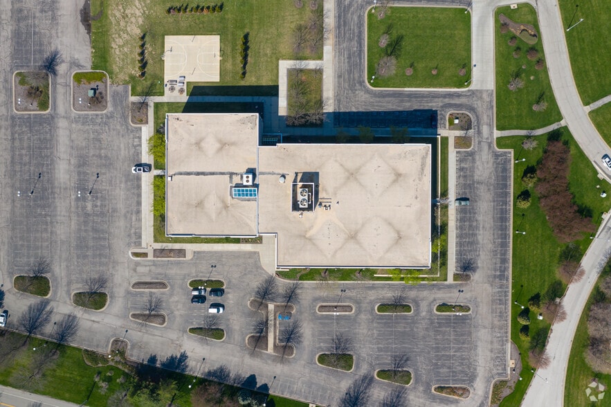 More Photos Of 16025 W 113th St, Lenexa Unknown For Lease