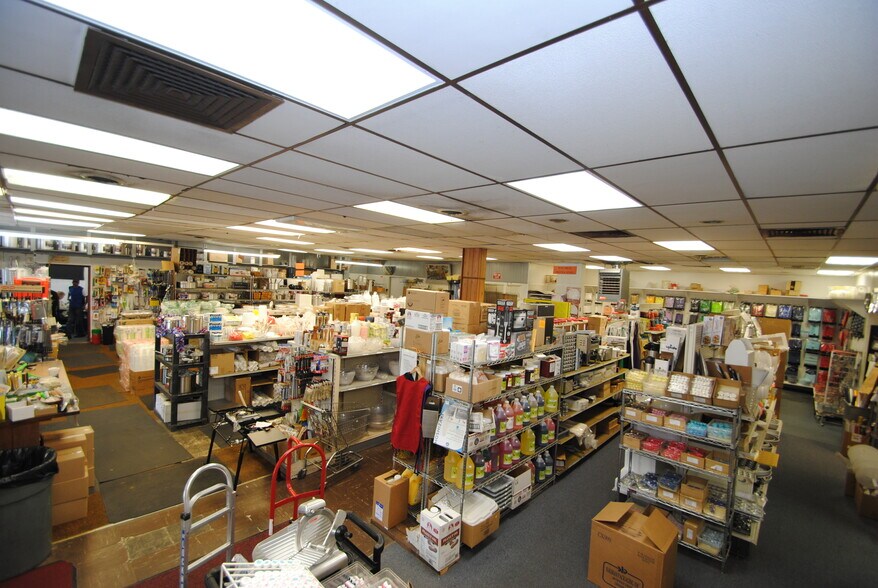 More Photos Of 35 E Broad St, Burlington Storefront For Sale