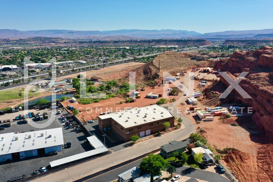 More Photos Of 1425 W Red Ledge Rd, Washington Warehouse For Lease