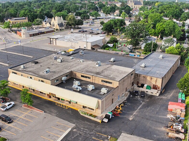 More Photos Of 441 Milwaukee Ave, Burlington Freestanding For Sale