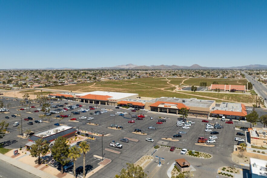 More Photos Of 21640 Bear Valley Rd, Apple Valley Storefront For Sale