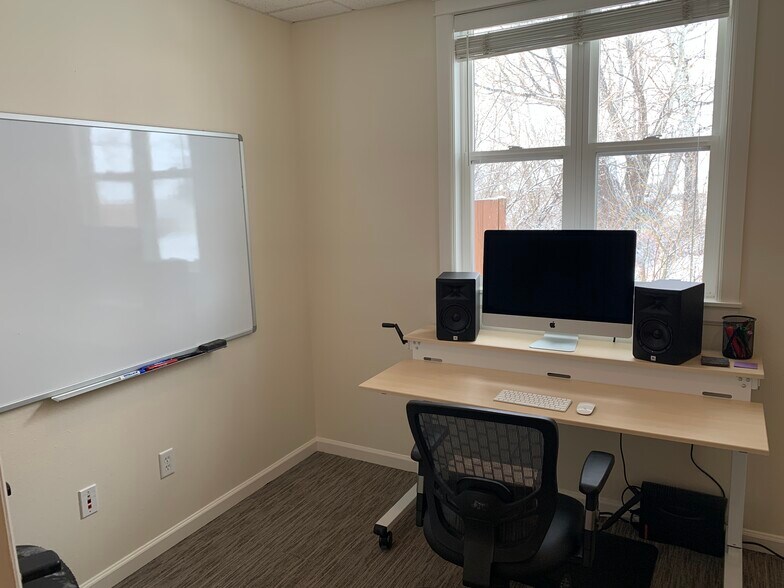 More Photos Of 7102 La Vista Pl, Niwot Medical For Lease