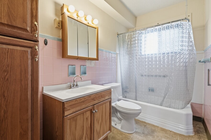 More Photos Of 215 S Braddock Ave, Pittsburgh Apartments For Sale