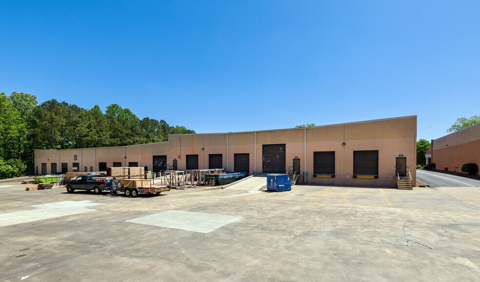 More Photos Of 6945 Oak Ridge Pky, Austell Light Manufacturing For Lease