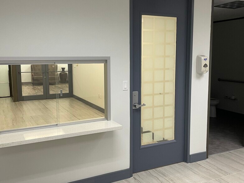 More Photos Of 4120 Southwest Fwy, Houston Medical For Lease