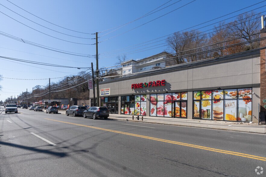 More Photos Of 1689 Richmond Rd, Staten Island Fast Food For Lease