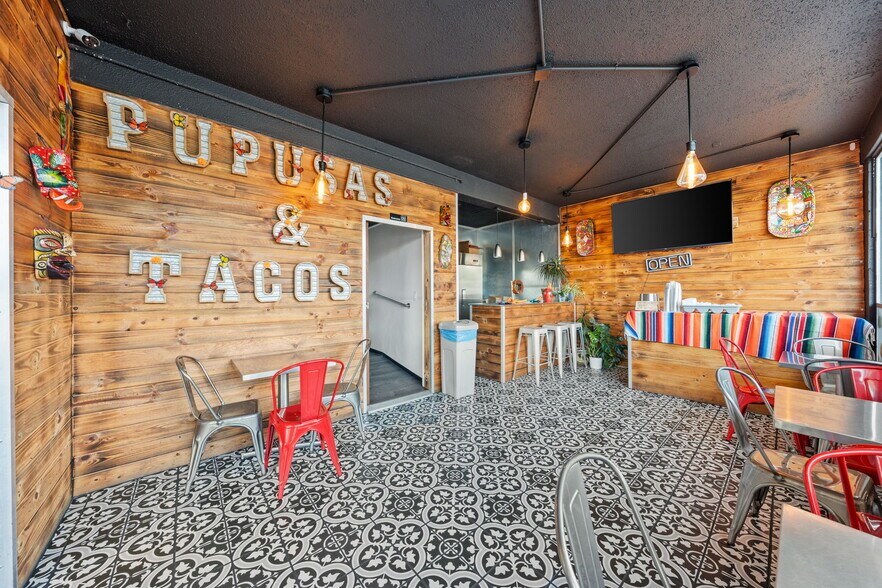 More Photos Of 3102-3104 6th Ave, Tacoma Storefront For Sale