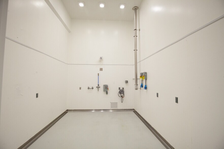 More Photos Of 1001 S 3rd St W, Missoula Manufacturing For Sale