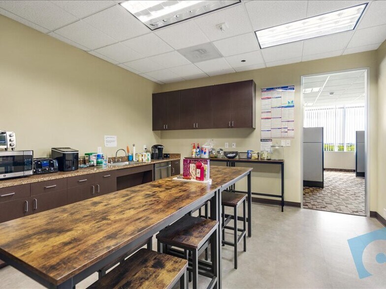 More Photos Of 1301 Municipal Way, Grapevine Office For Lease