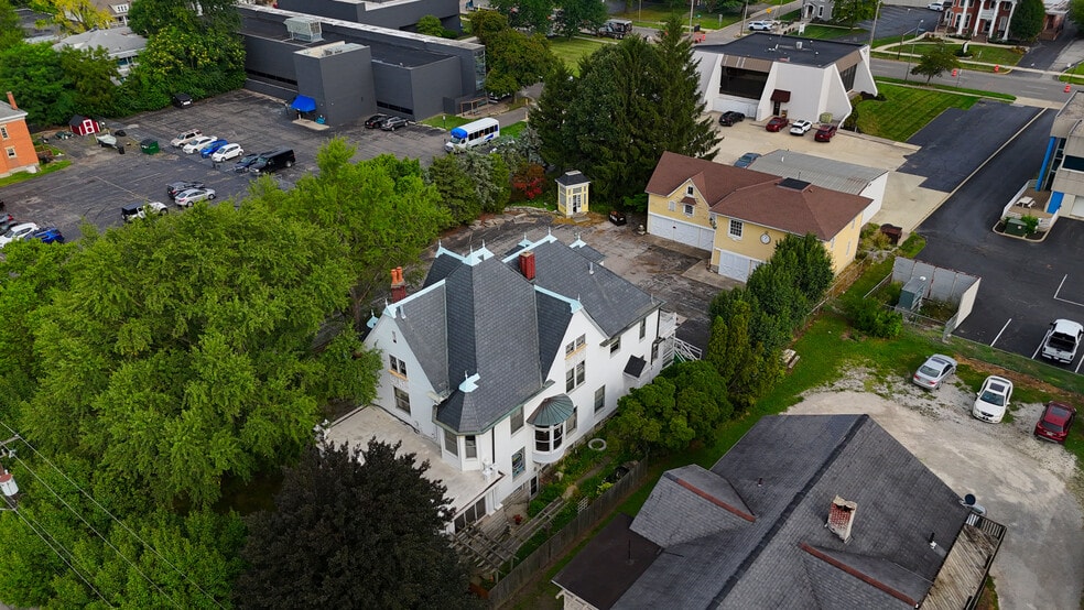 Primary Photo Of 364 E Church St, Marion Multifamily For Sale