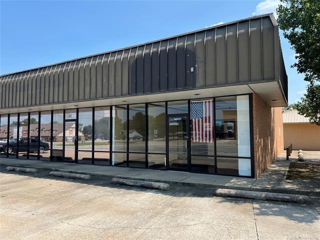 Primary Photo Of 2311 SE Washington Blvd, Bartlesville General Retail For Lease