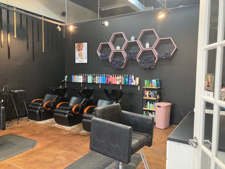 More Photos Of 2525 W Bethany Rd, Sycamore Office For Sale