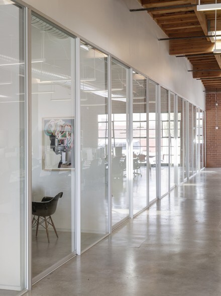 More Photos Of 1710-1716 12th St, Santa Monica Office For Lease