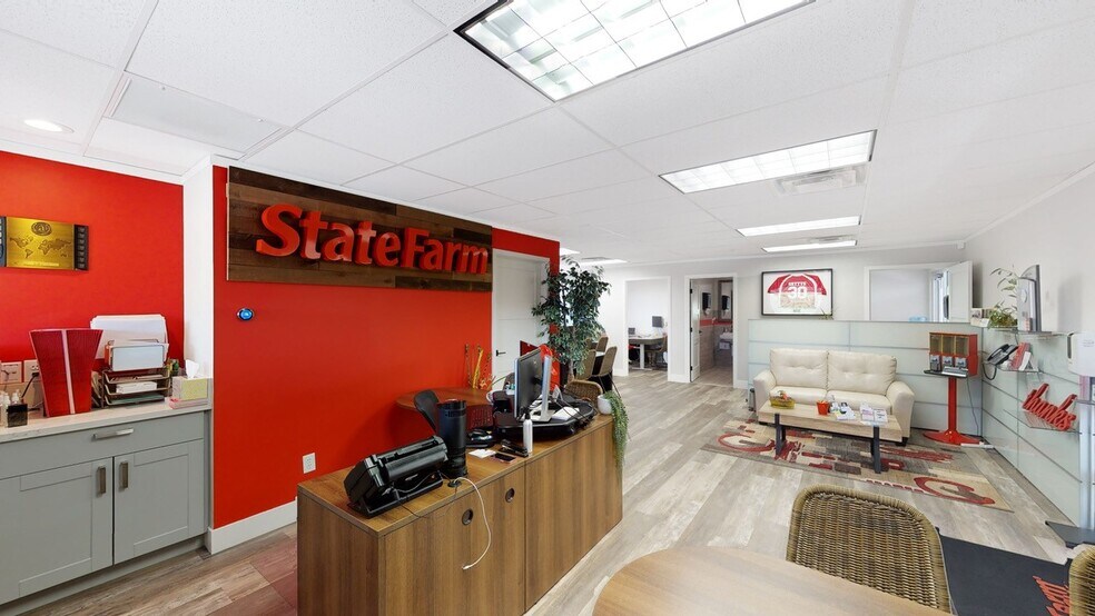 More Photos Of 955 W Chandler Blvd, Chandler Office For Sale