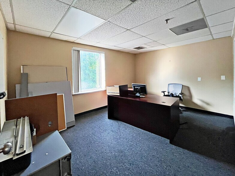More Photos Of 100 Weymouth St, Rockland Coworking Space