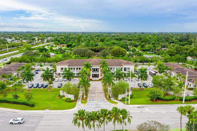 More Photos Of 10620 Griffin Rd, Cooper City Medical For Sale