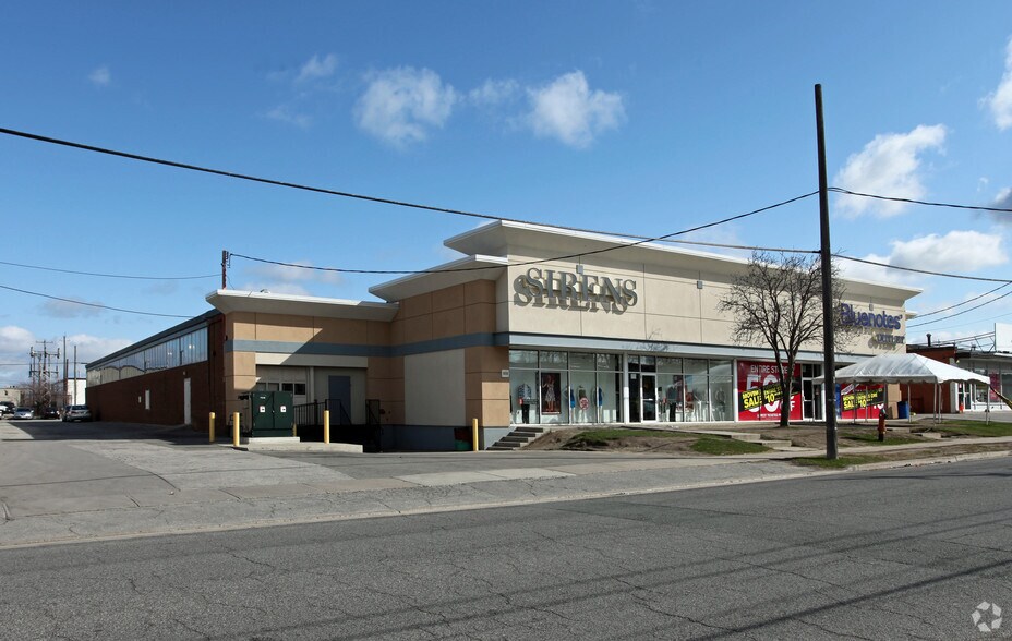 Primary Photo Of 94 Orfus Rd, Toronto Freestanding For Lease