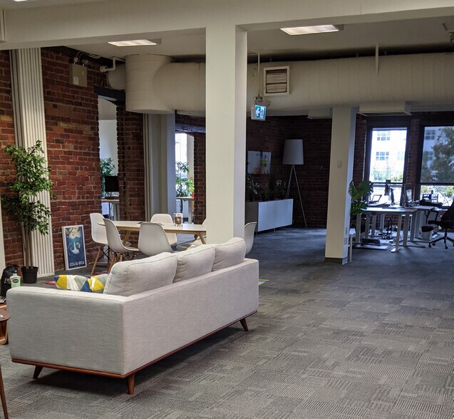 More Photos Of 1221 Broad St, Victoria Office For Lease