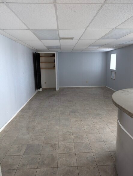 More Photos Of 11101 Dyer St, El Paso Freestanding For Lease