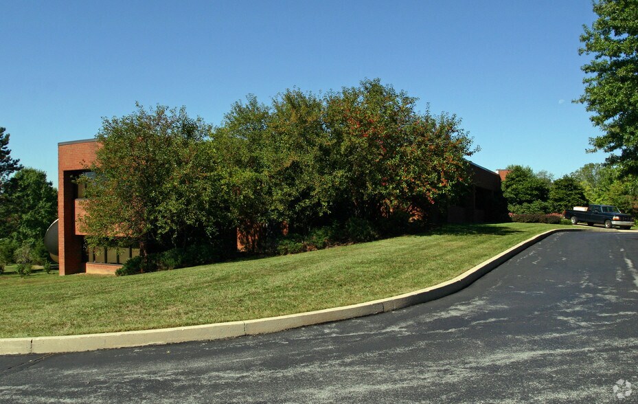 Primary Photo Of 1385 Enterprise Dr, West Chester Office For Lease