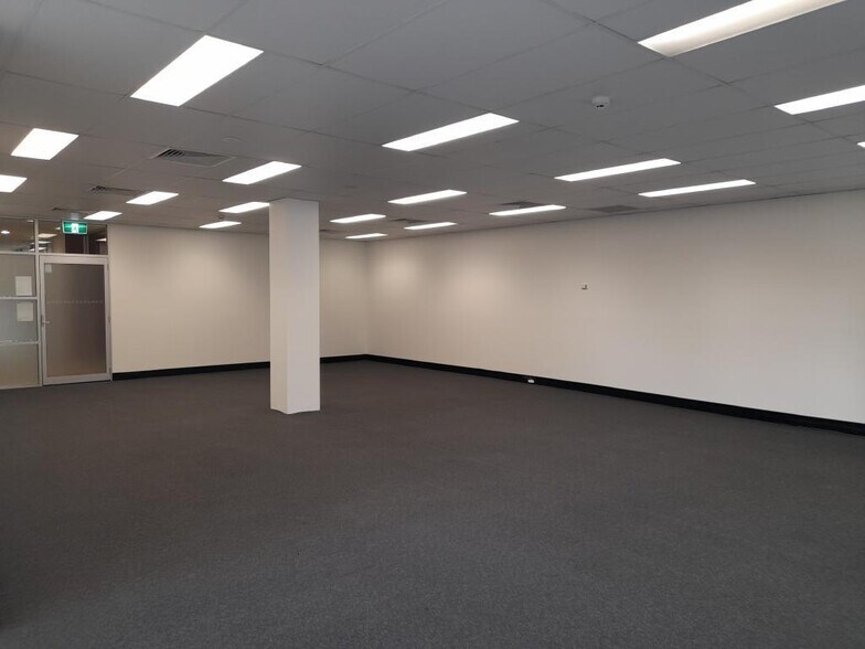 More Photos Of 4-6 Watt St, Gosford Office For Lease