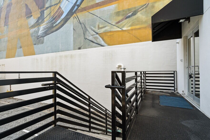 More Photos Of 127 N Magnolia Ave, Orlando Loft Creative Space For Sale