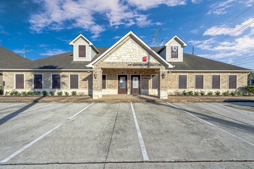 Primary Photo Of 607 Park Grove Dr, Katy Medical For Lease