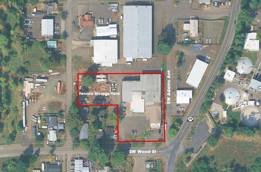 More Photos Of 215 SW Wood St, Hillsboro Warehouse For Sale