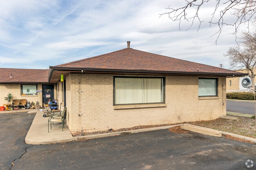 More Photos Of 1597 Reed St, Lakewood Multifamily For Sale