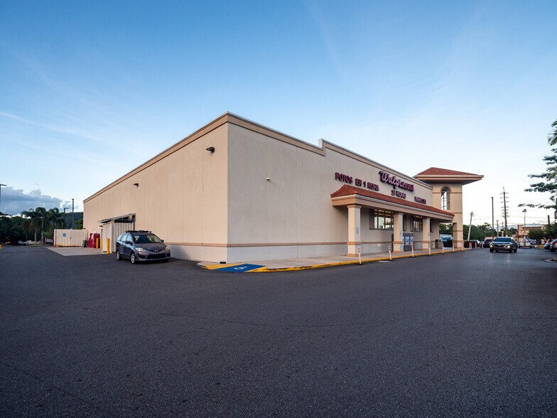 More Photos Of 101 PR-1, Caguas Drugstore For Sale