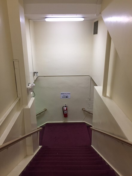 More Photos Of 101 N Main St, Greensburg Office For Lease