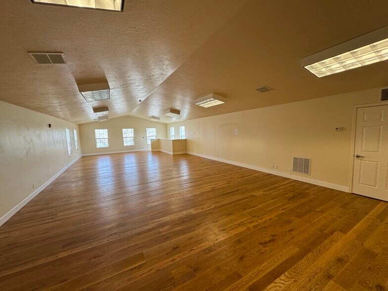 More Photos Of 273 Shoup Ave W, Twin Falls Office For Lease