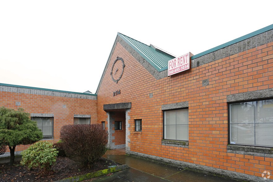 More Photos Of 2114 Main St, Vancouver Office For Lease