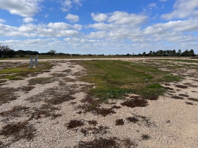 More Photos Of 2049 Interstate 10, Weimar Manufactured Housing Mobile Home Park For Sale