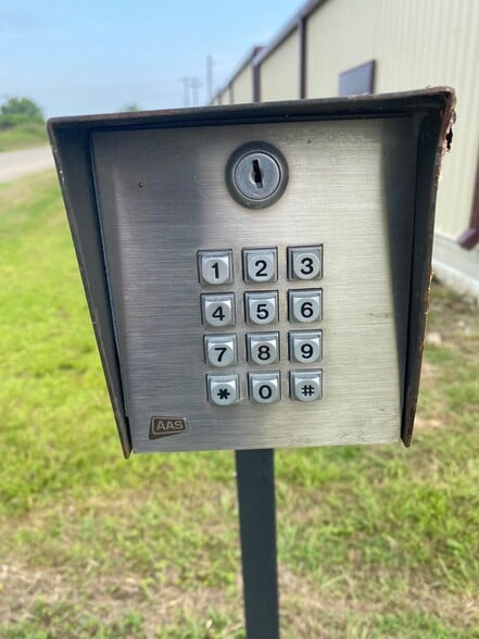 More Photos Of 8877 Stewarts Mdws, College Station Self Storage For Sale