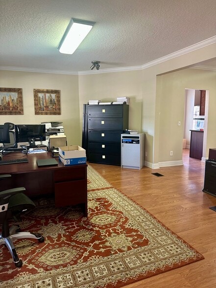 More Photos Of 901 E Washington St, Orlando Office For Lease