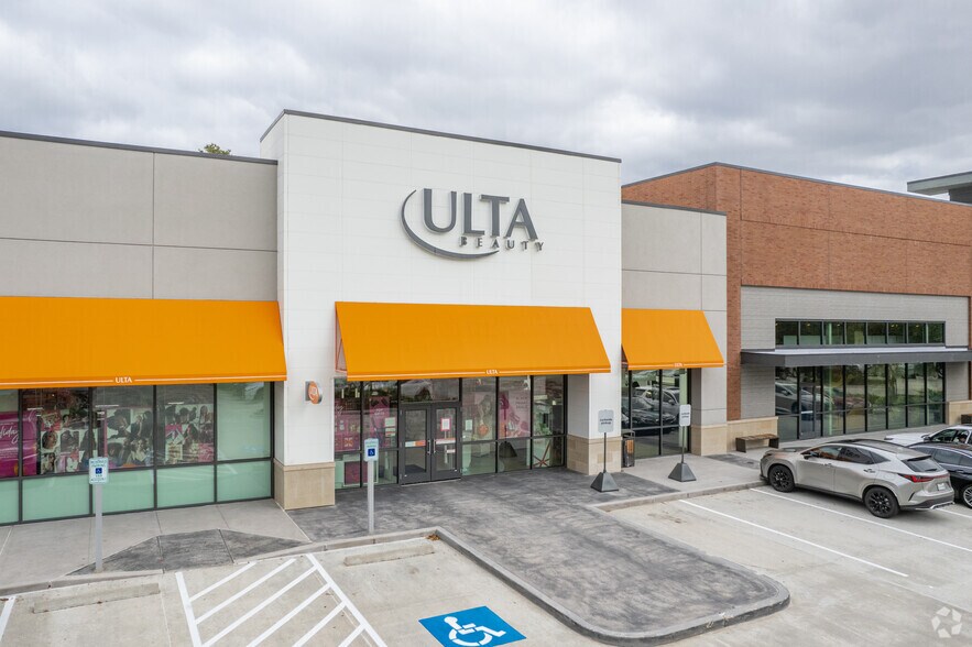 More Photos Of 1900 Lake Woodlands Dr, The Woodlands Unknown For Lease