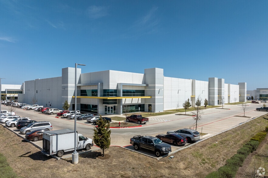 Primary Photo Of Parmer Lane & US 290, Manor Distribution For Lease