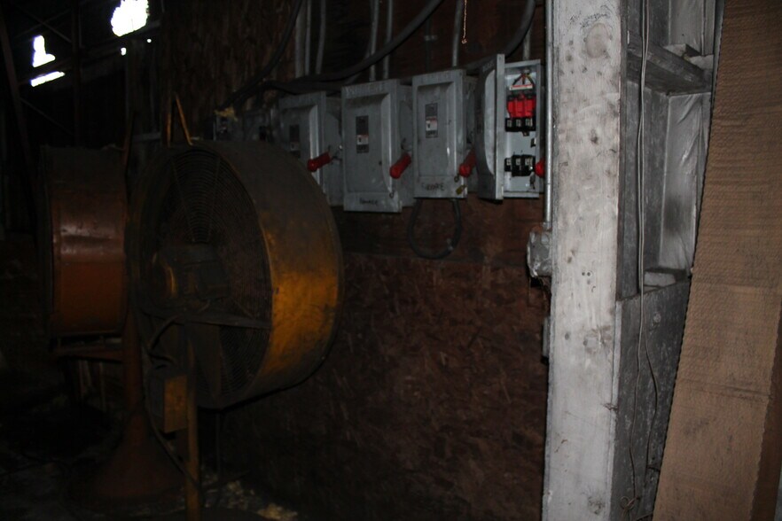 More Photos Of 9239 Atlantic Rd, Atlantic Manufacturing For Sale