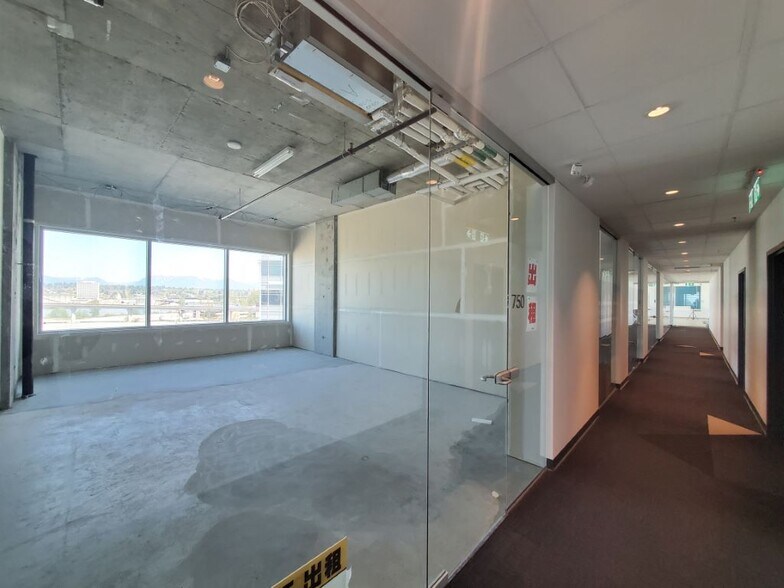 More Photos Of 8477 Bridgeport Rd, Richmond Office For Sale